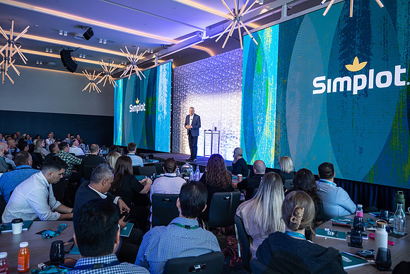 2024-09-10-SimplotGlobalConference-87
