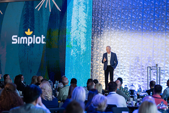 2024-09-10-SimplotGlobalConference-192